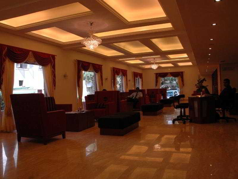 ジュフ プラザ ホテル ムンバイ インテリア 写真